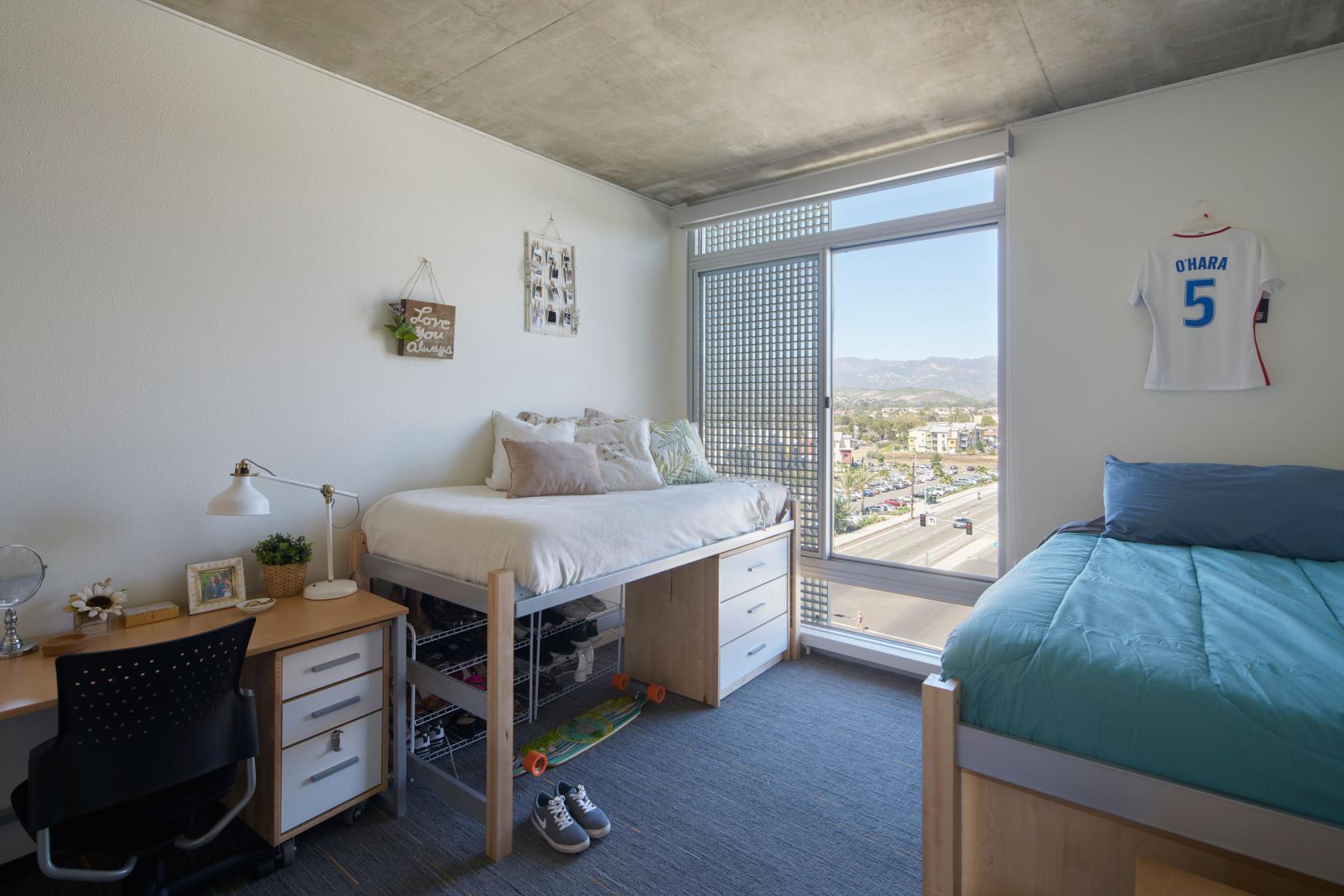 San Joaquin apartment bedroom